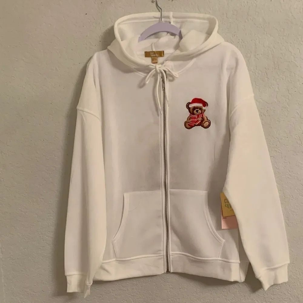 NWT Cult Favorite White Hoodie Embroidered Bear With Christmas Design Size XL